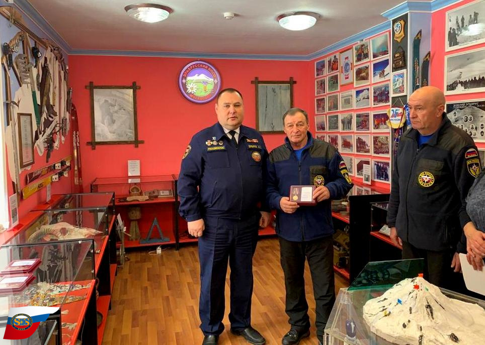 Председатель Высшего Совета РОССОЮЗСПАСа Алексей Дударев посетил Эльбрусский высокогорный поисково-спасательный